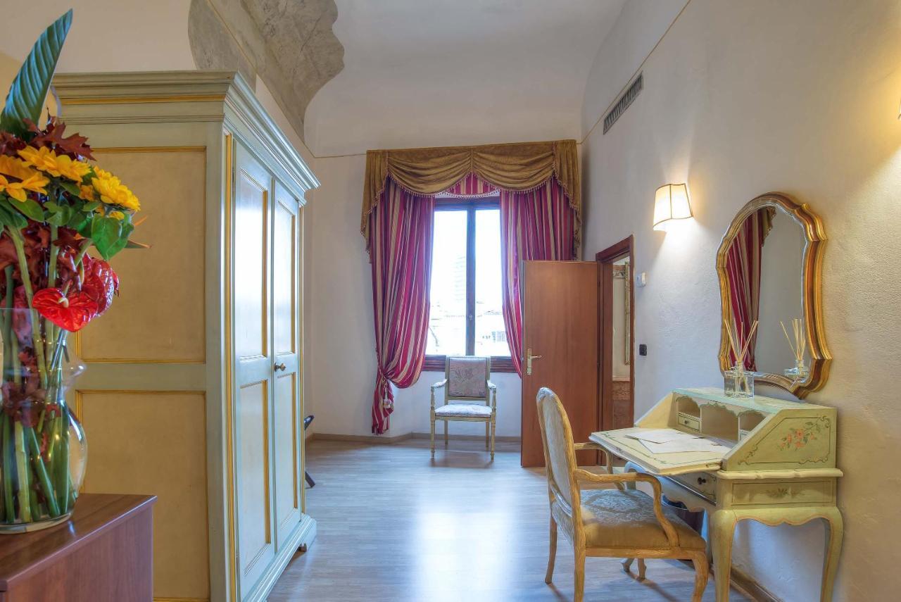 Hotel Paris Firenze Bagian luar foto