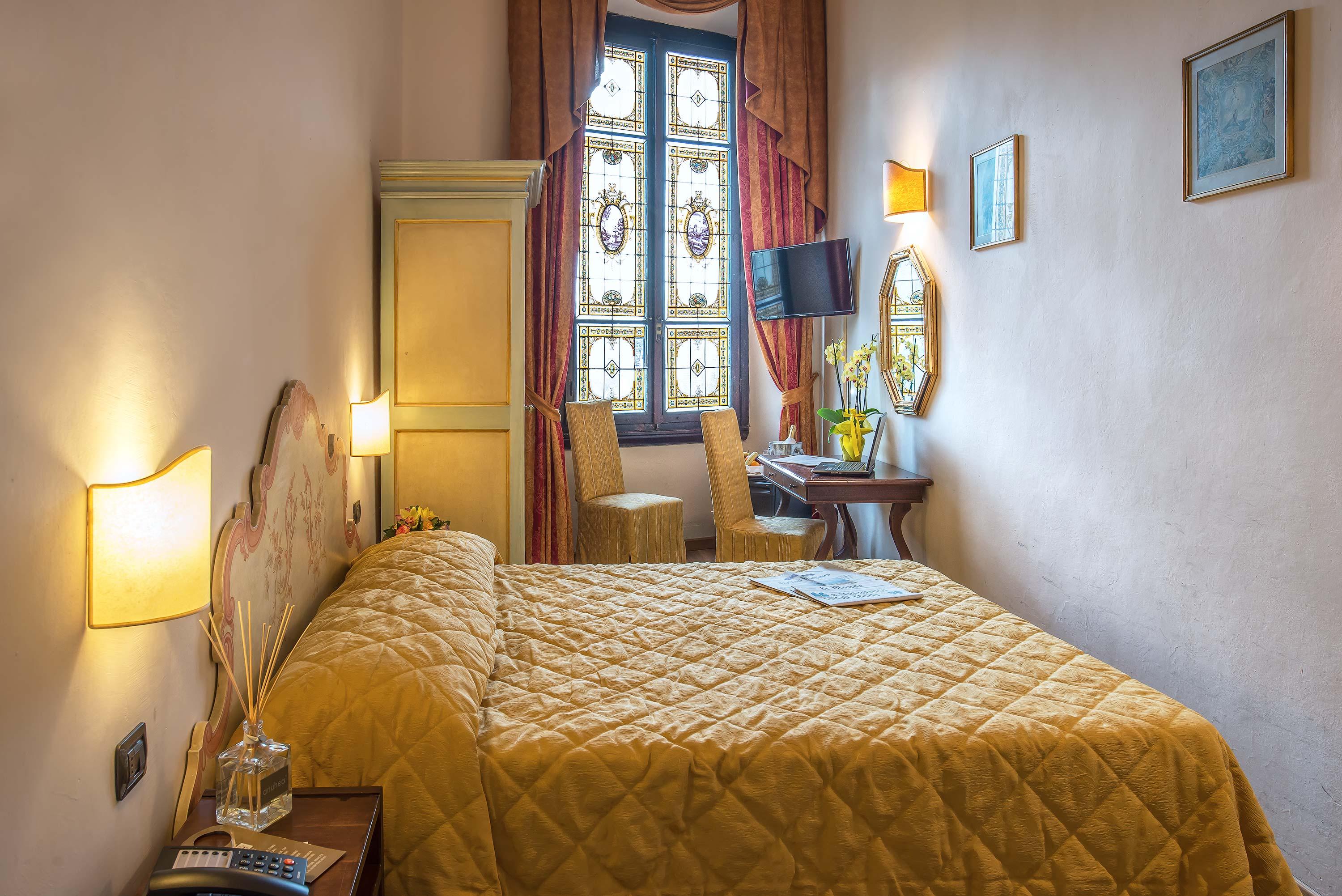 Hotel Paris Firenze Bagian luar foto